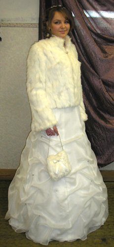Зимнее свадебное платье в Казани
